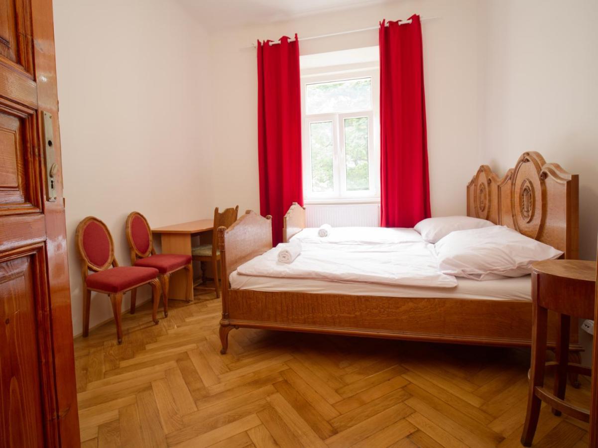 Capsule Hostel Prag Dış mekan fotoğraf